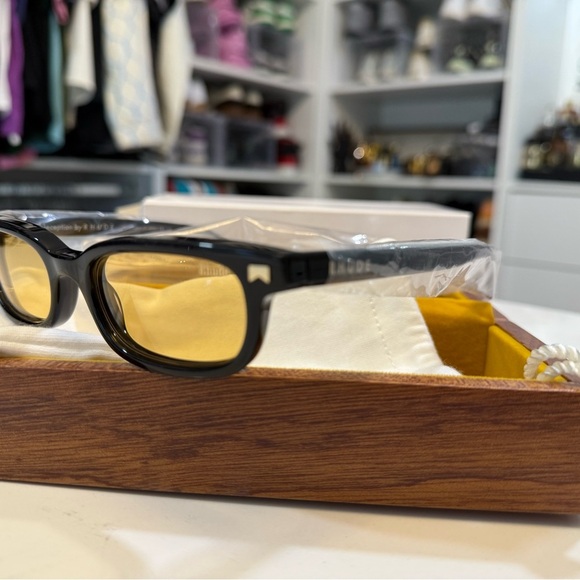 Rhude Wooden Chess Set - Brown and Cream - tobac frames - Picture 5 of 7